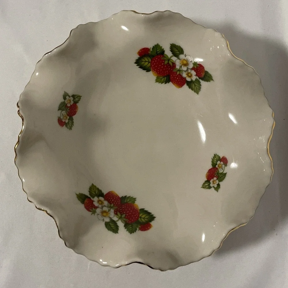 Vintage Strawberry Design Dixon Art Studio 22kt Gold Rimmed Candy Trinket Dish